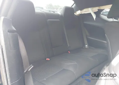 2018 Dodge Challenger Sxt z USA, uszkodzony, nr VIN 2C3CDZAG8JH297327